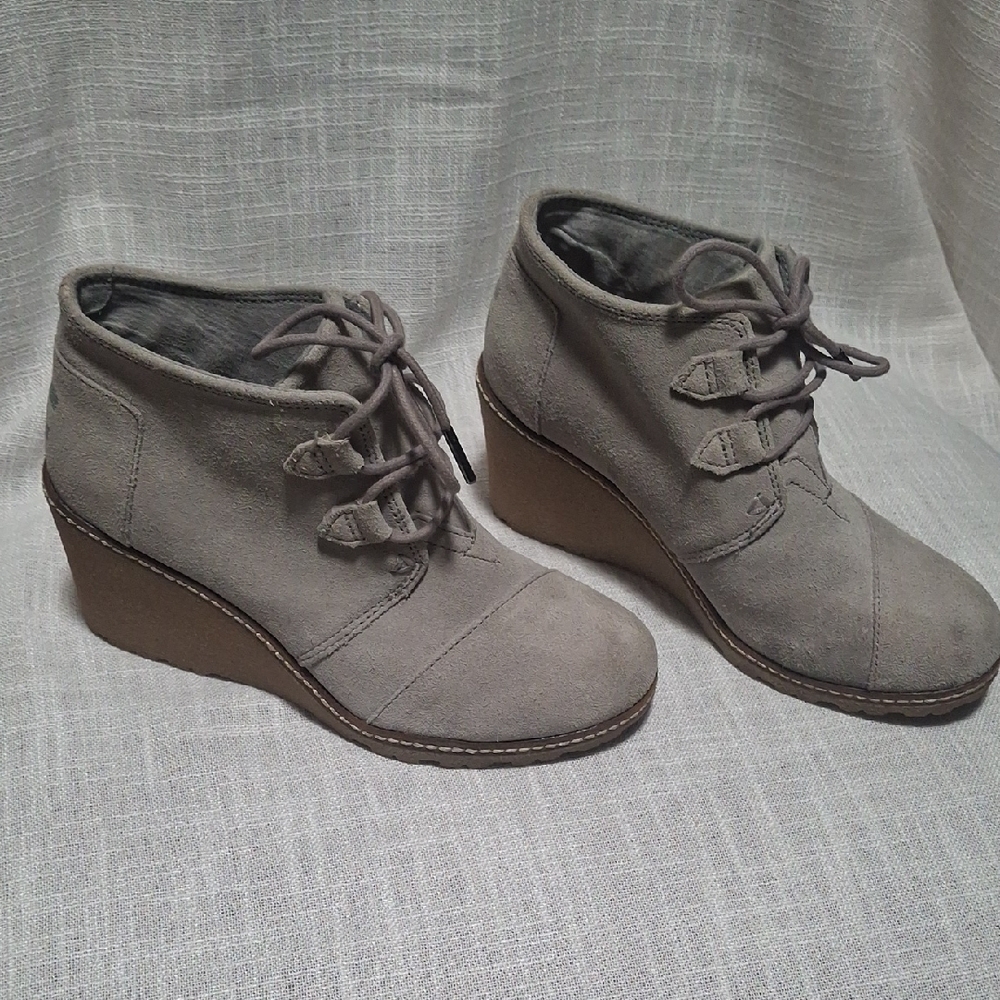 Toms Women's Taupe Wedge Ankle Boots